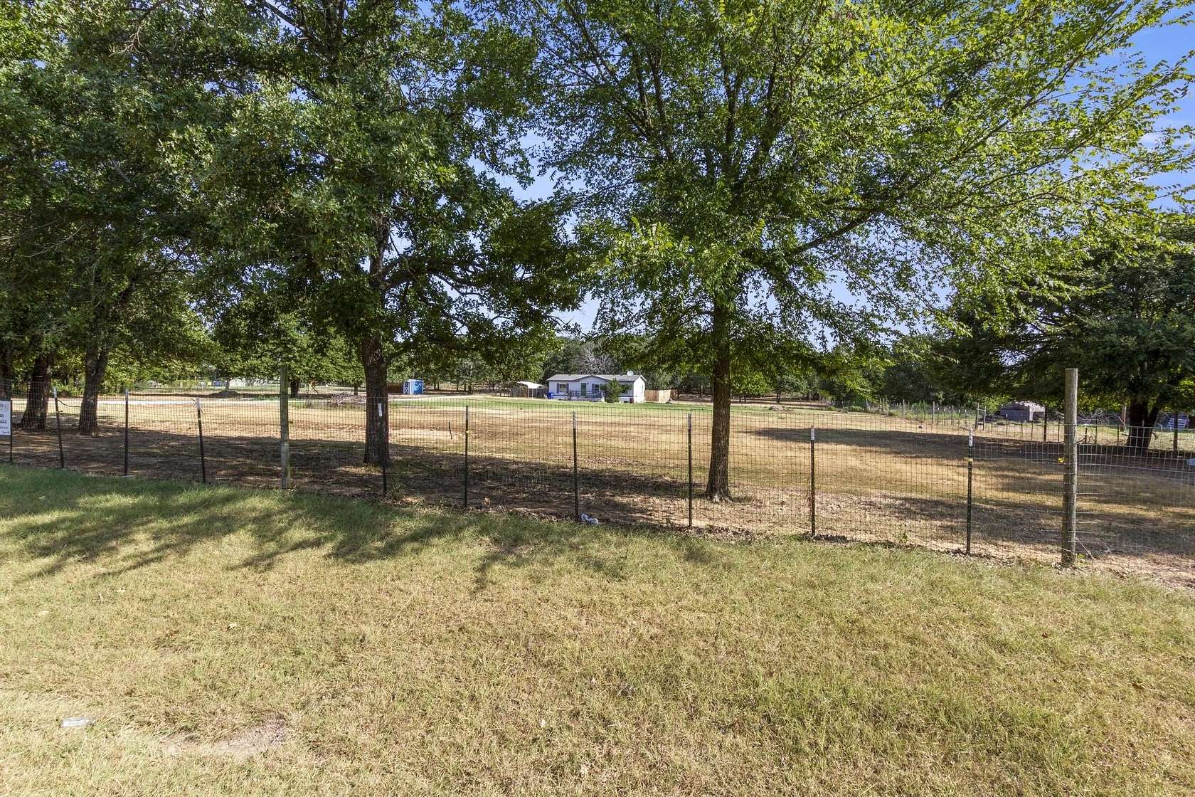 2.89 Acres of Land with Home for Sale in Whitesboro, Texas