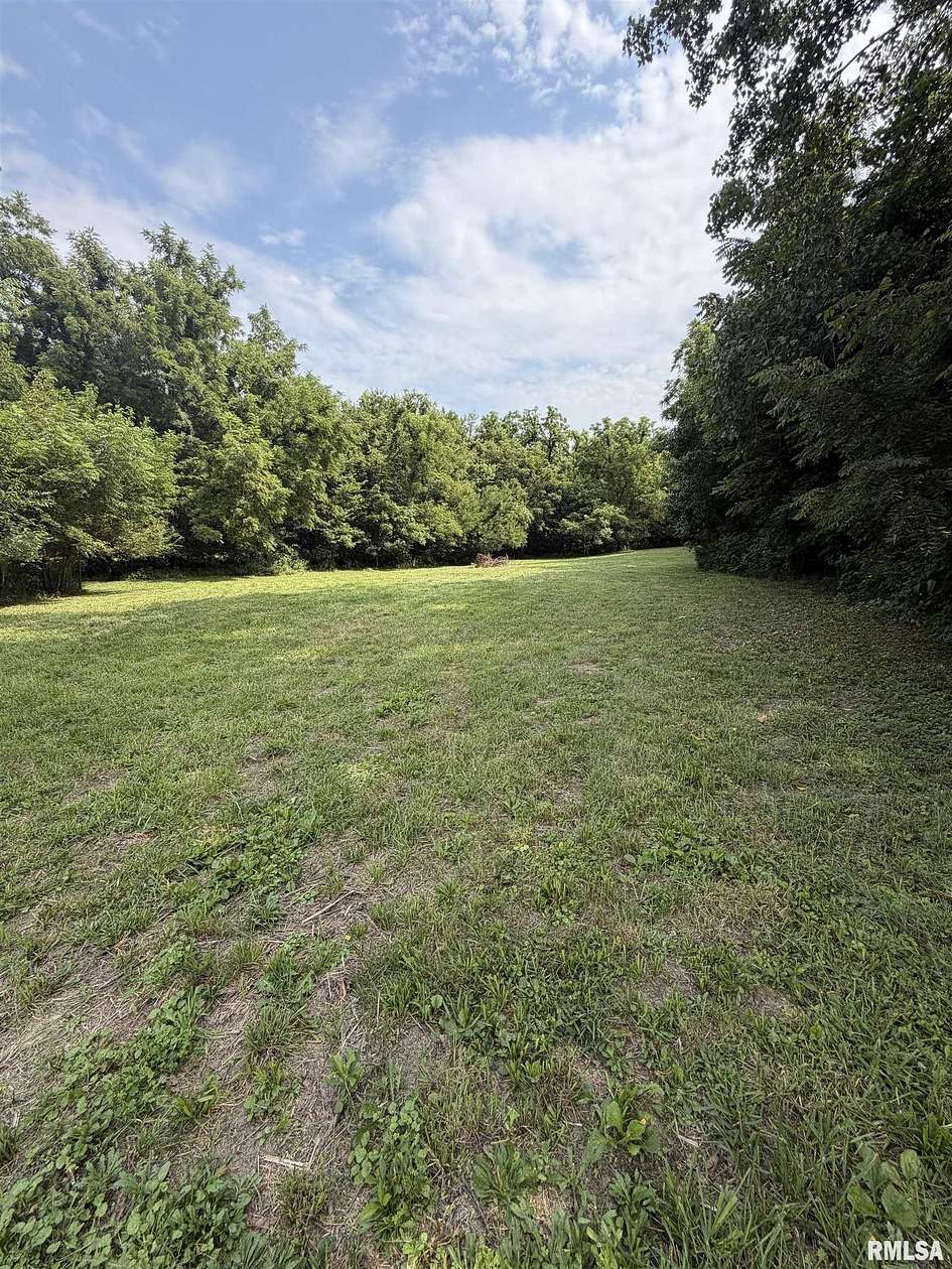 2 Acres of Residential Land for Sale in Chatham, Illinois