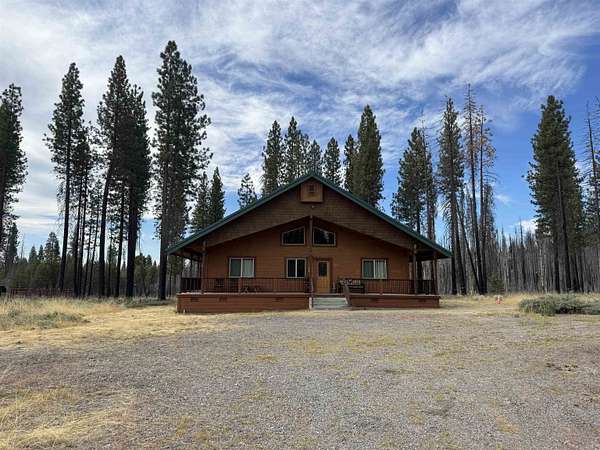 3.9 Acres of Land with Home for Sale in Chester, California