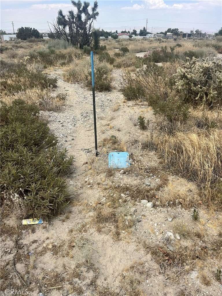 2.5 Acres of Residential Land for Sale in Phelan, California