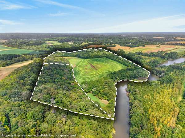 89 Acres of Land for Sale in Woodlawn, Tennessee