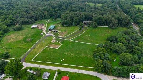 8 Acres of Land for Sale in Eastview, Kentucky