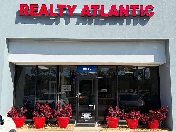 5.22 Acres of Improved Commercial Land for Lease in Palm Coast, Florida