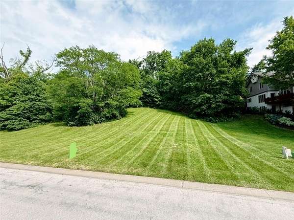 0.38 Acres of Residential Land for Sale in Parkville, Missouri