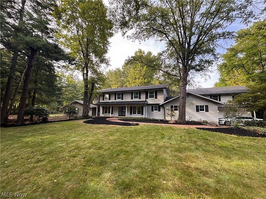 2 Acres of Land with Home for Sale in Hubbard, Ohio
