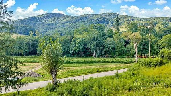 10 Acres of Residential Land for Sale in West Jefferson, North Carolina