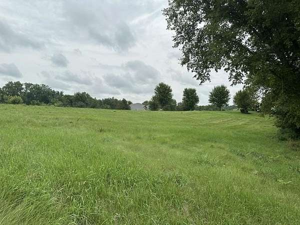 1.59 Acres of Residential Land for Sale in East Dubuque, Illinois