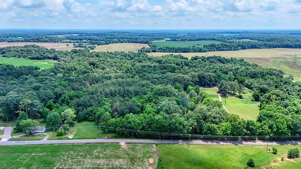 6 Acres of Land for Sale in Henry, Tennessee