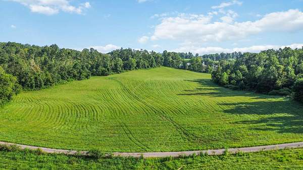 21 Acres of Recreational & Residential Land for Sale in Monticello, Kentucky