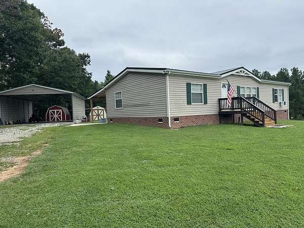 2.46 Acres of Land with Home for Sale in Farmville, Virginia