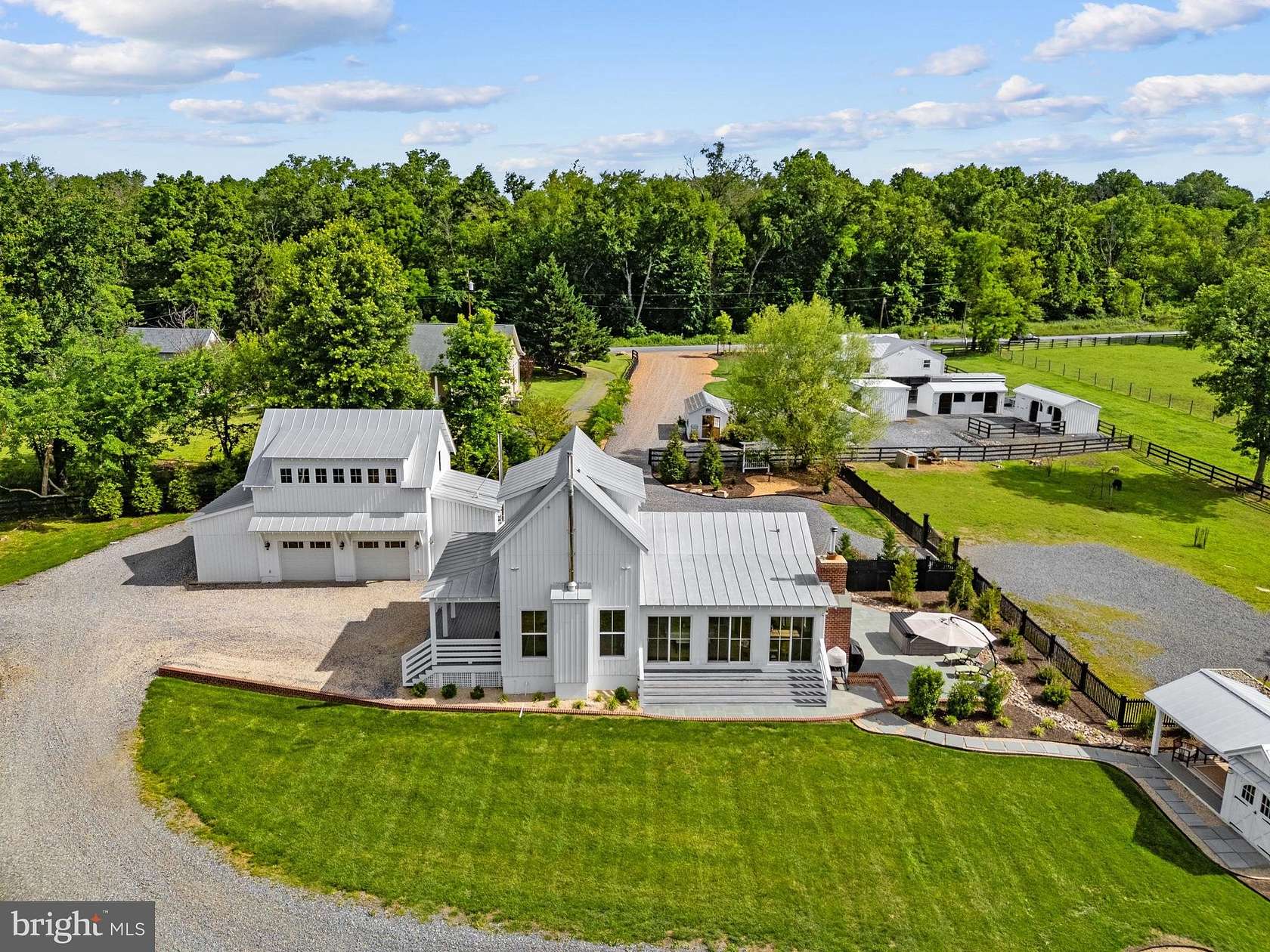 2.26 Acres of Land with Home for Sale in Middleburg, Virginia
