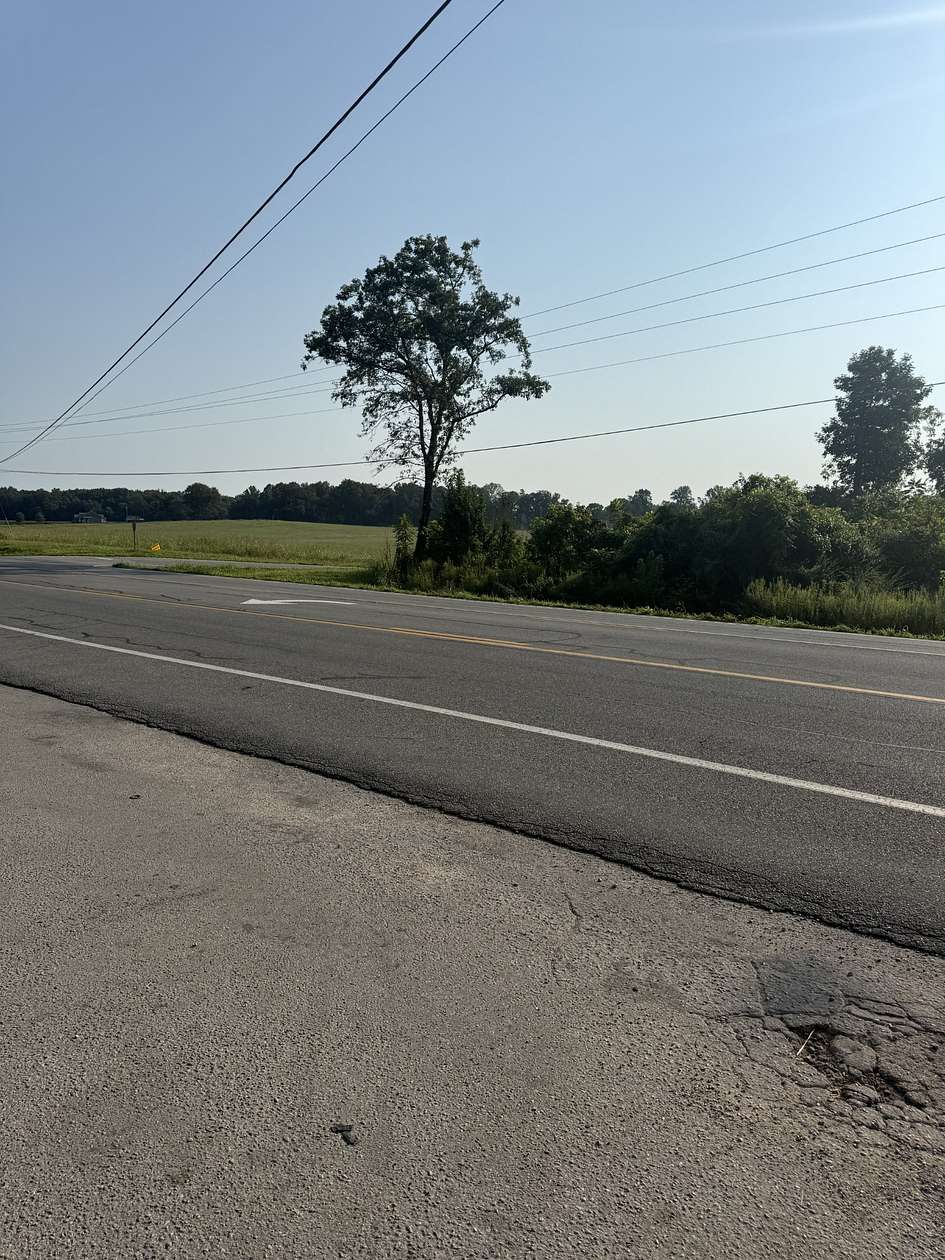 6.27 Acres of Mixed-Use Land for Auction in McMinnville, Tennessee