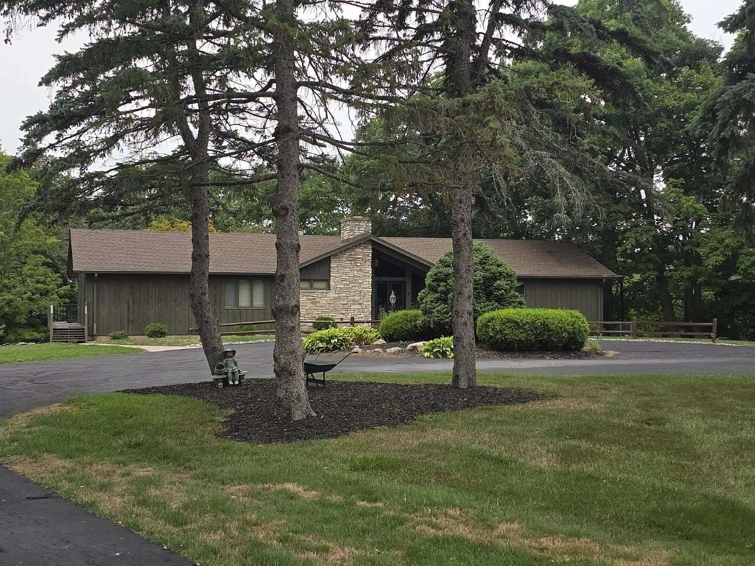 2.5 Acres of Land with Home for Sale in Owosso, Michigan