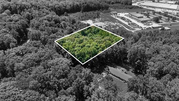 1.3 Acres of Residential Land for Sale in Paris, Tennessee