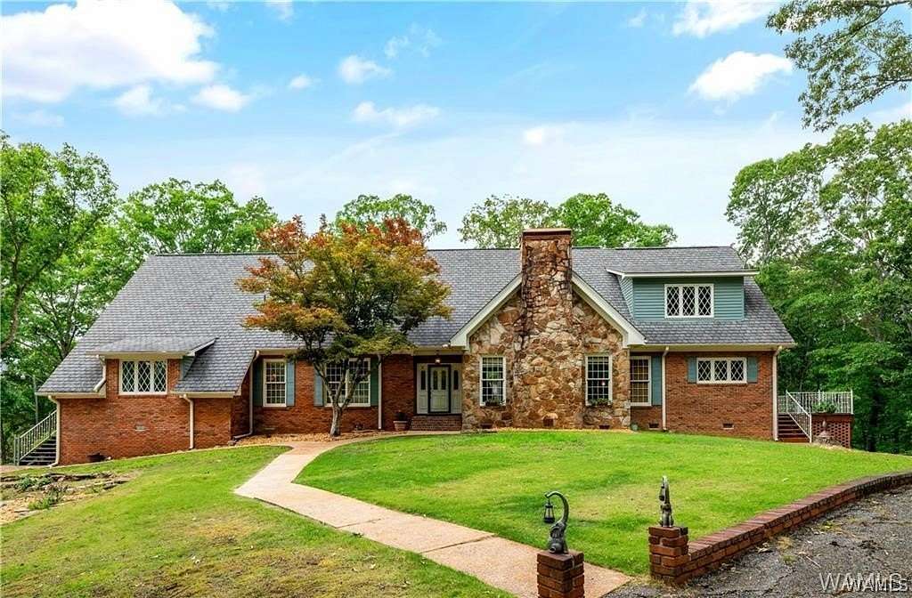 40 Acres of Land with Home for Sale in Bankston, Alabama