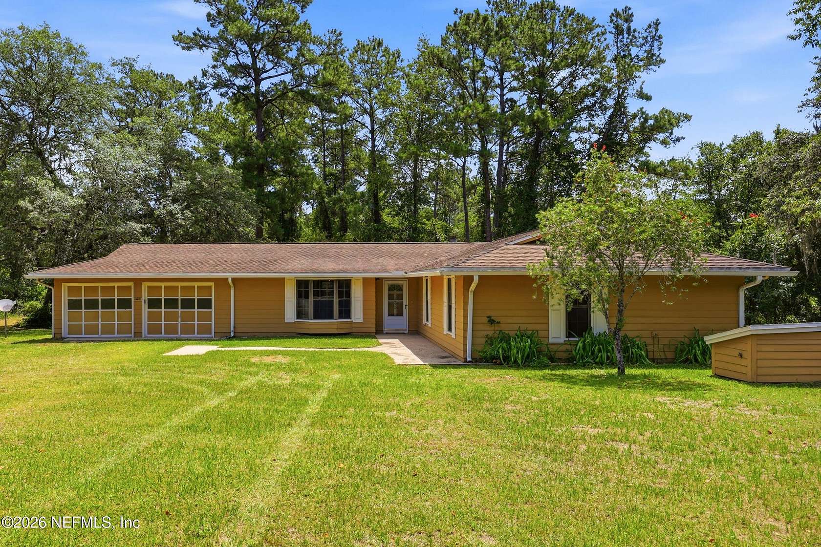 11.7 Acres of Land with Home for Sale in Middleburg, Florida