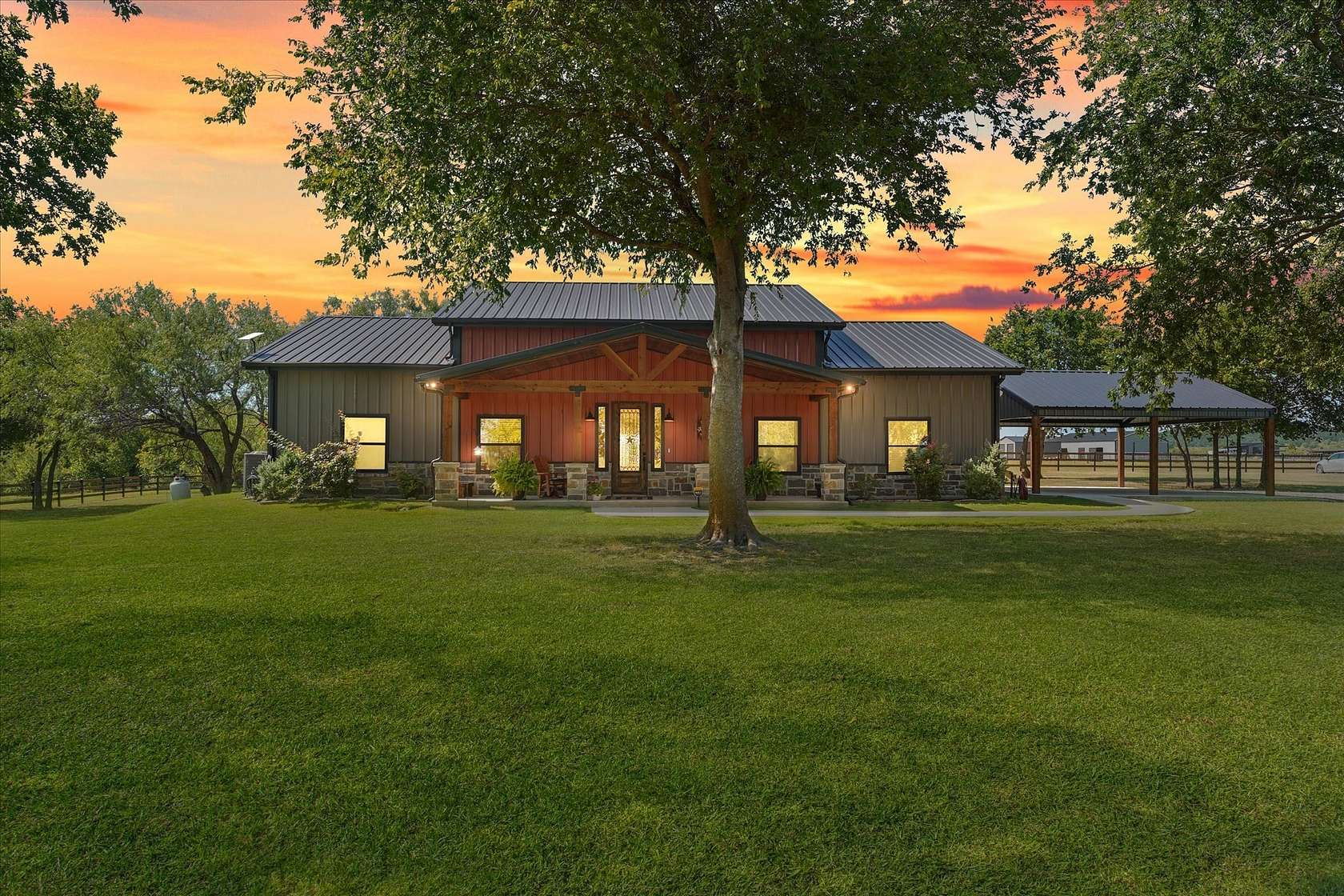 12 Acres of Land with Home for Sale in Maypearl, Texas