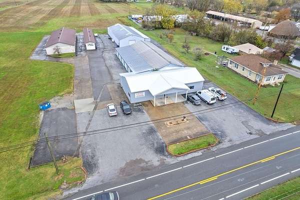 38.4 Acres of Improved Commercial Land for Sale in Hopkinsville, Kentucky