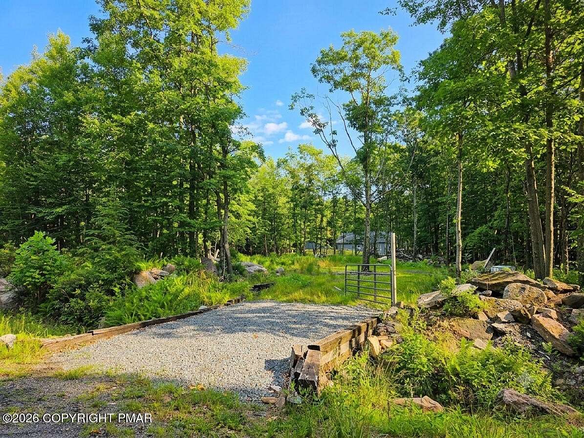 1.6 Acres of Residential Land for Sale in Jim Thorpe, Pennsylvania