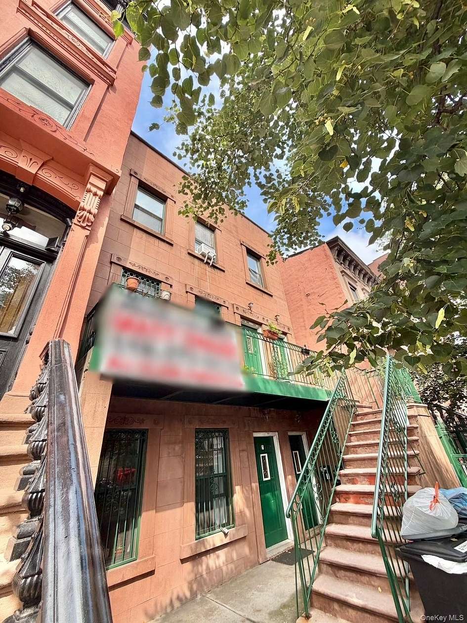 0.06 Acres of Mixed-Use Land for Sale in Brooklyn, New York