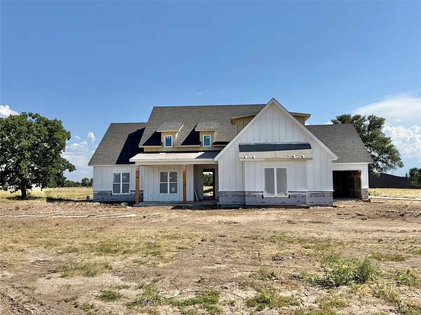 1.82 Acres of Land with Home for Sale in Weatherford, Texas