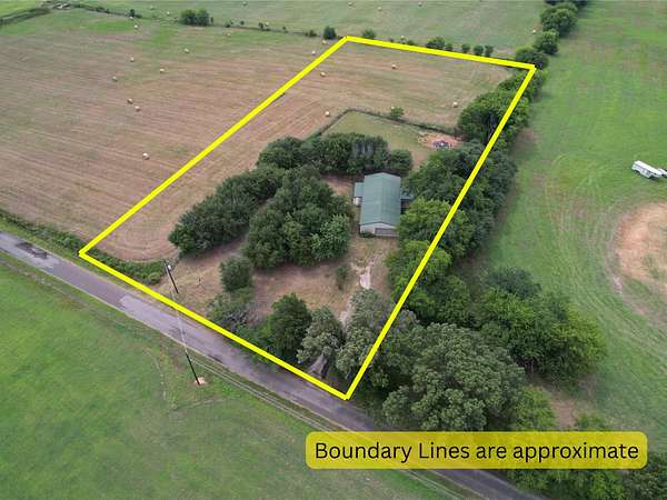4 Acres of Land with Home for Sale in Como, Texas