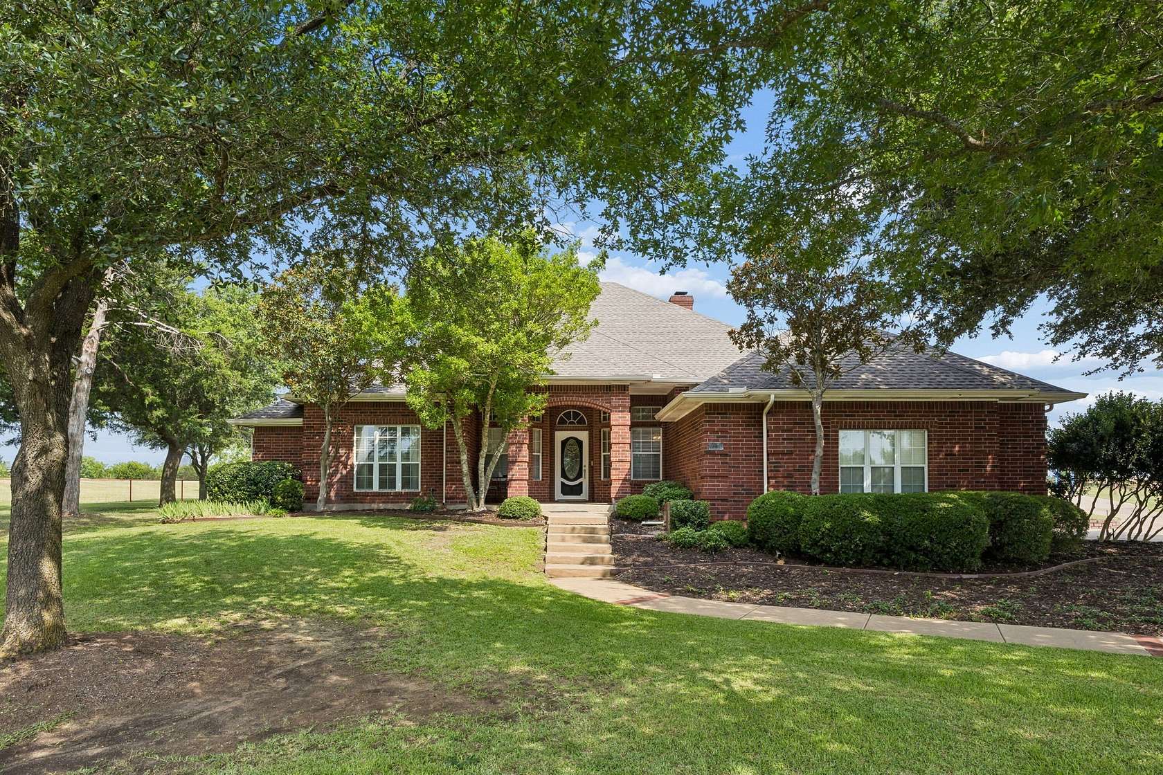 4.45 Acres of Land with Home for Sale in Midlothian, Texas