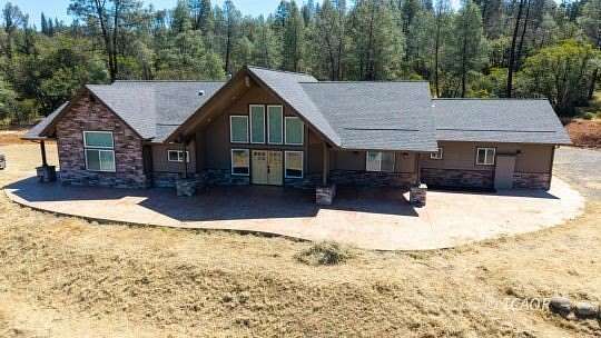 2.5 Acres of Land with Home for Sale in Weaverville, California