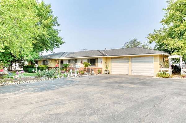 10.2 Acres of Land with Home for Sale in Clovis, California