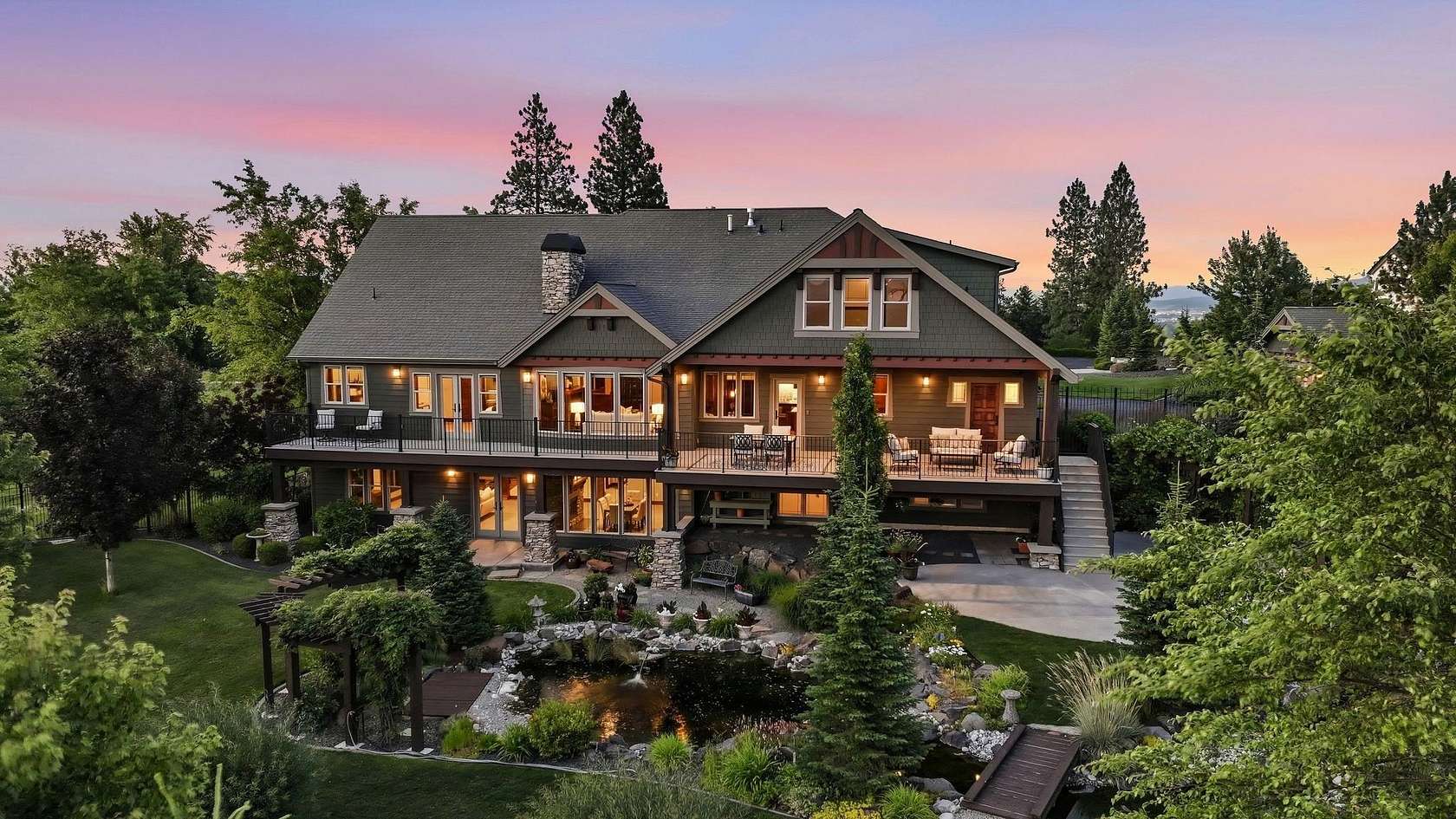 1.65 Acres of Land with Home for Sale in Spokane, Washington
