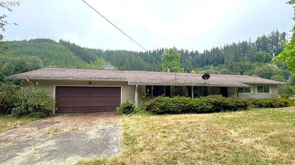 5 Acres of Land with Home for Sale in Myrtle Point, Oregon