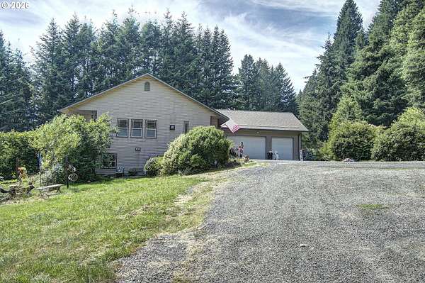 2.1 Acres of Land with Home for Sale in Ariel, Washington