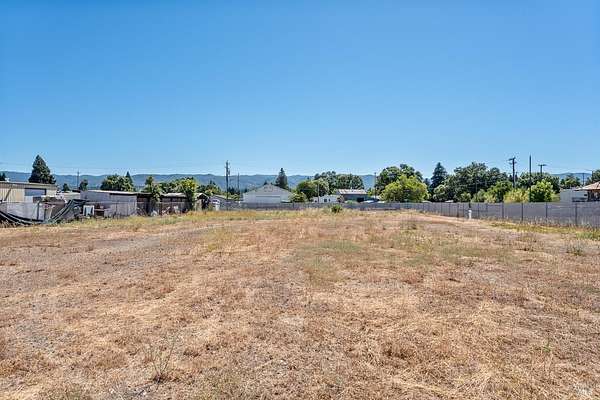 0.72 Acres of Commercial Land for Sale in Ukiah, California