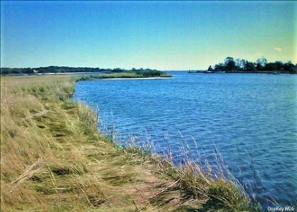 1.32 Acres of Residential Land for Sale in Mastic Beach, New York