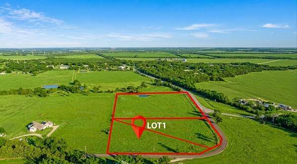 1 Acre of Residential Land for Sale in Brookston, Texas