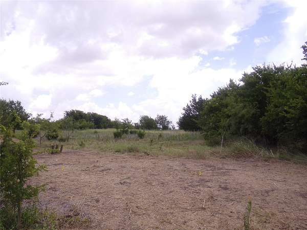 5.42 Acres of Residential Land for Sale in Corsicana, Texas
