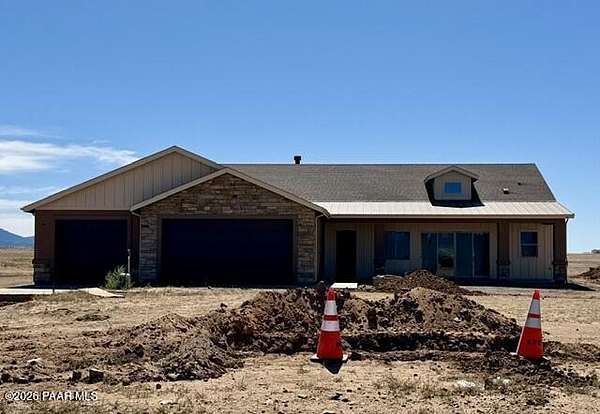 4 Acres of Land with Home for Sale in Prescott Valley, Arizona