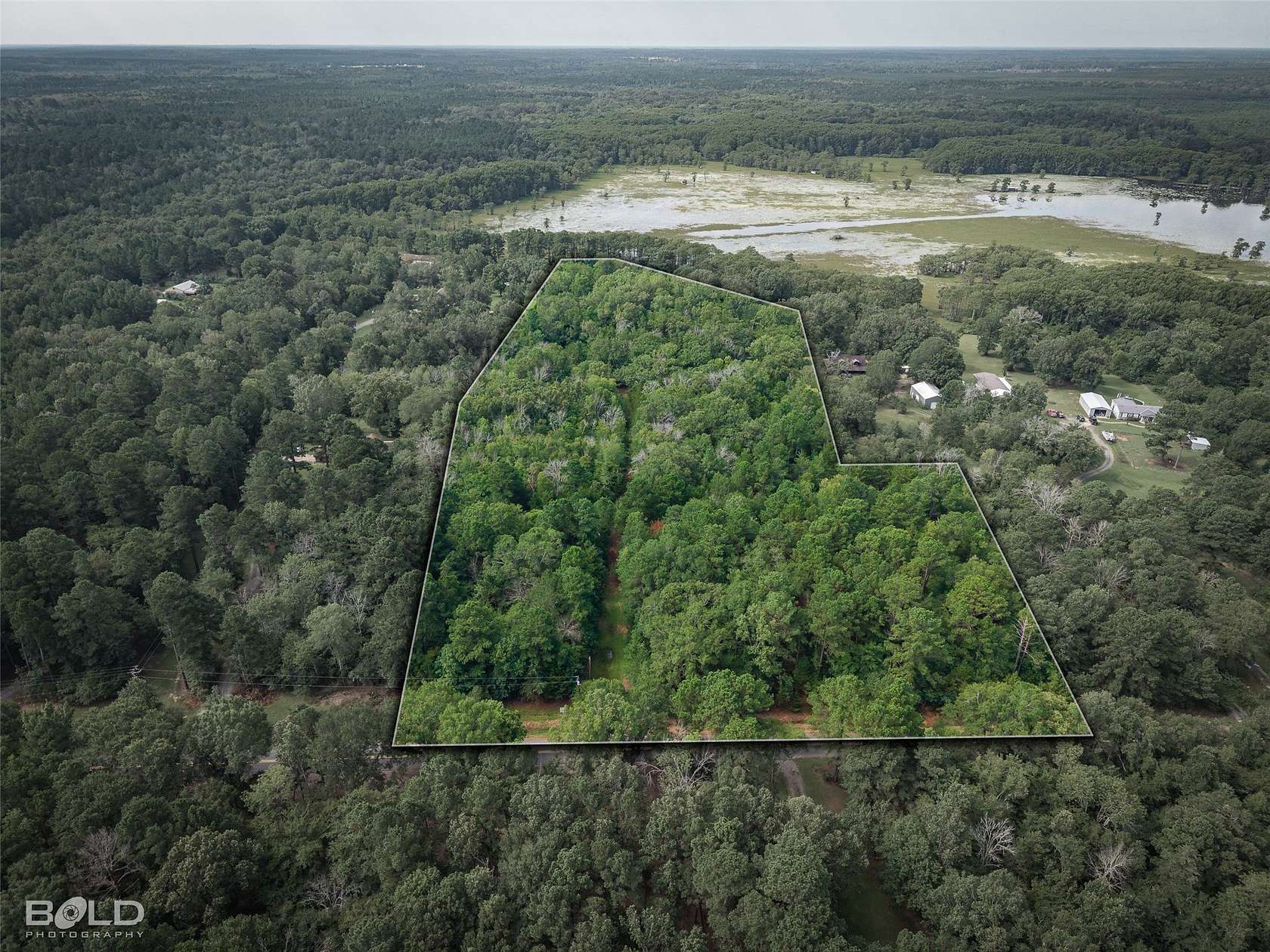 13.8 Acres of Land for Sale in Mooringsport, Louisiana