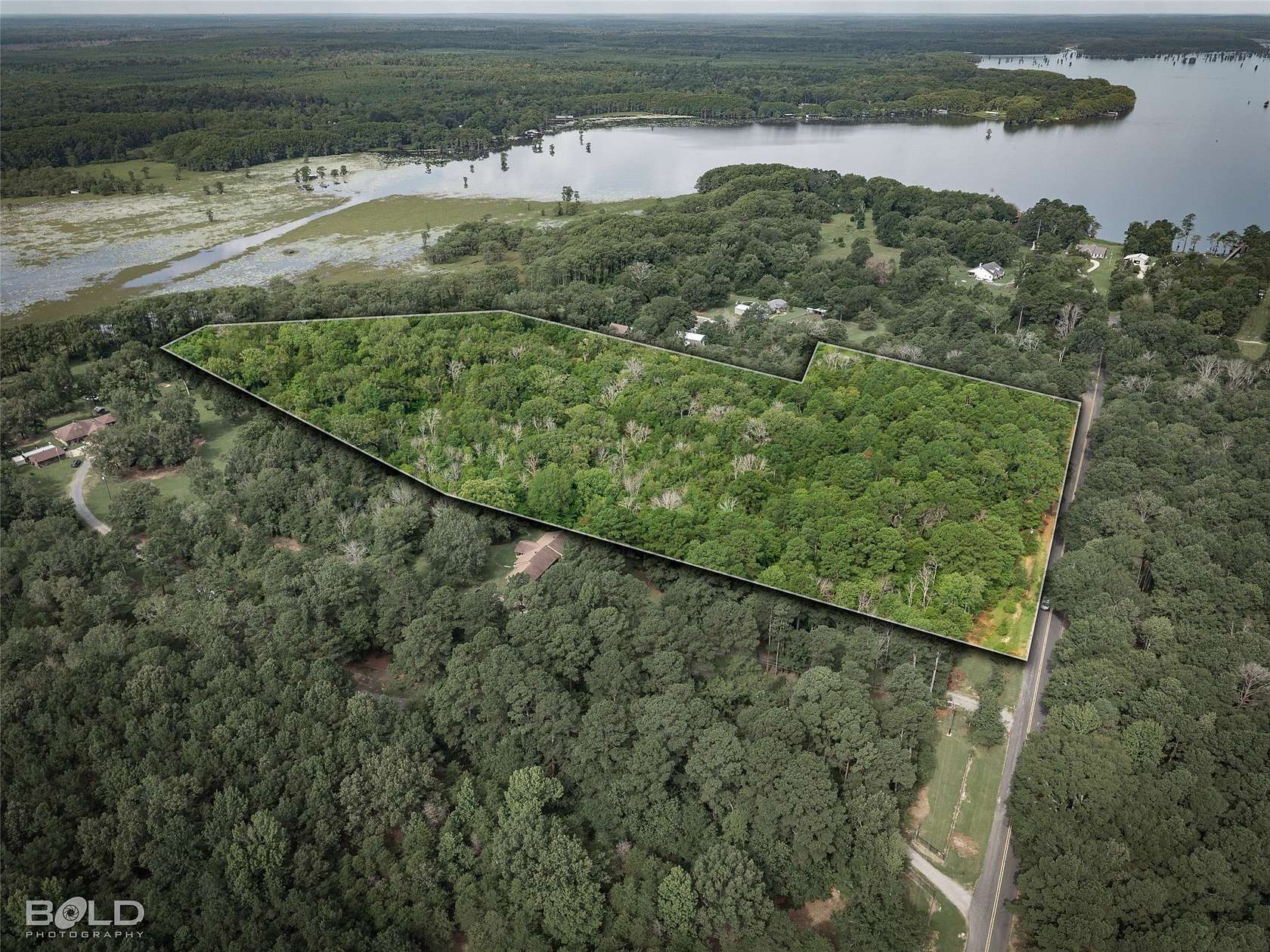 13.8 Acres of Land for Sale in Mooringsport, Louisiana