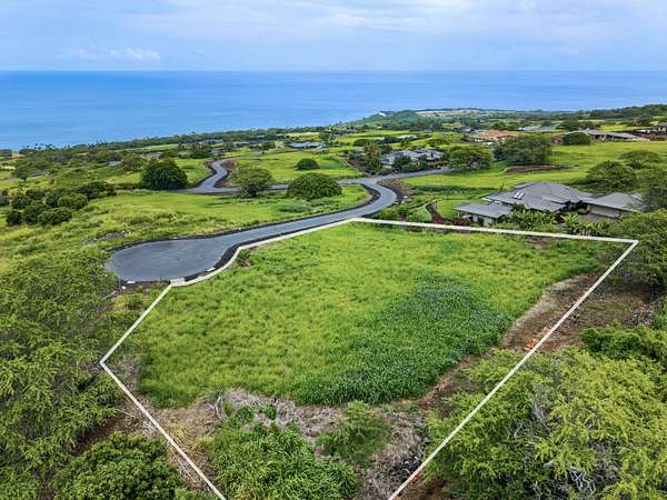 1 Acre of Residential Land for Sale in Kealakekua, Hawaii