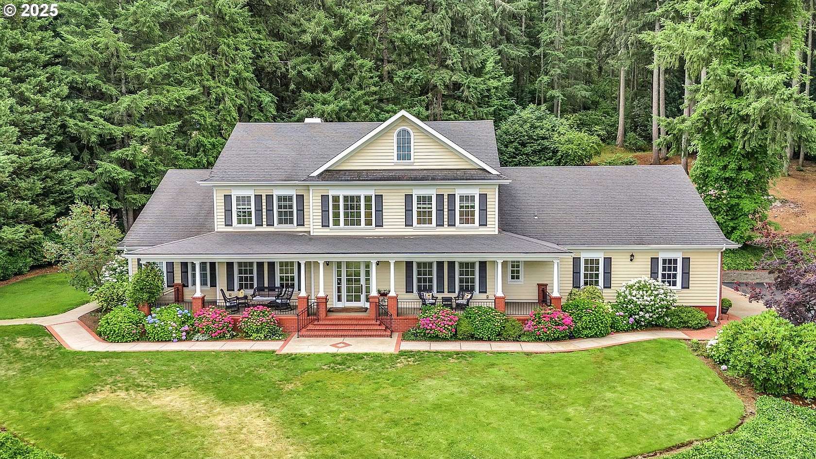 7.38 Acres of Land with Home for Sale in Eugene, Oregon