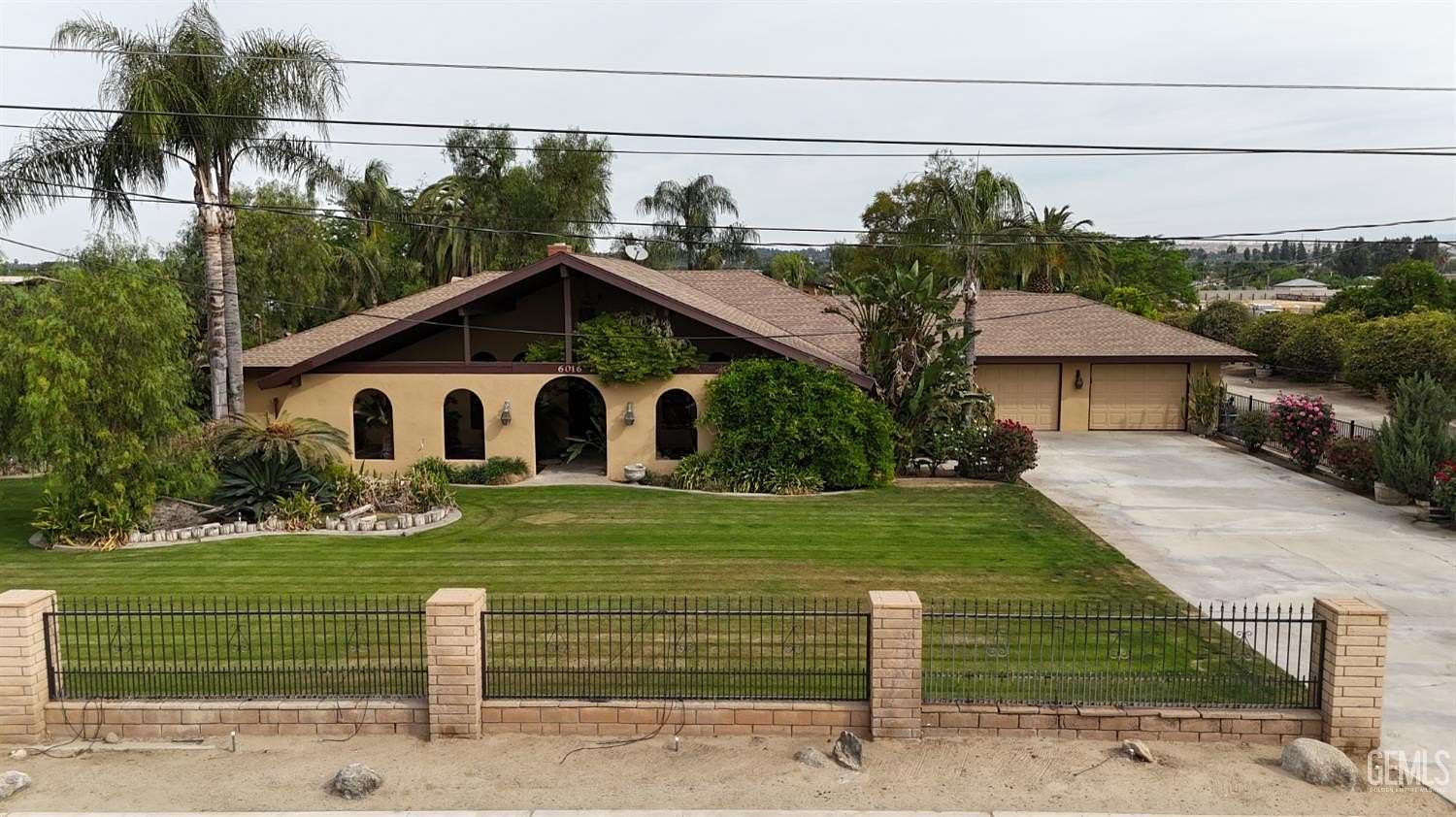 4.73 Acres of Land with Home for Sale in Bakersfield, California