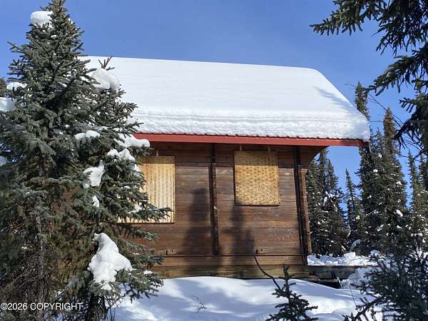 4.16 Acres of Land with Home for Sale in Glennallen, Alaska