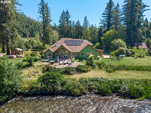 2.5 Acres of Land with Home for Sale in Vida, Oregon
