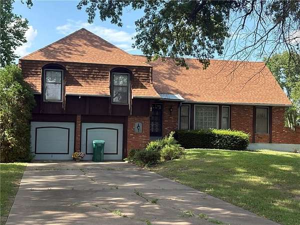 2.4 Acres of Land with Home for Sale in Stilwell, Kansas