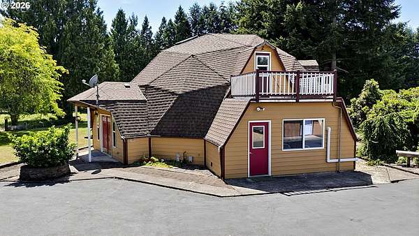 5 Acres of Land with Home for Sale in Springfield, Oregon