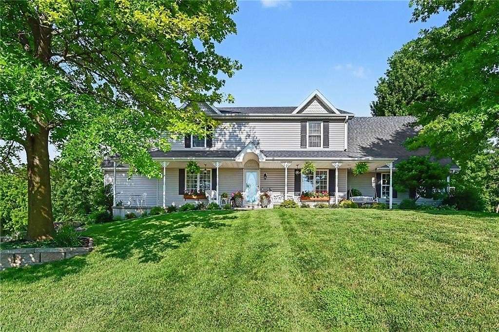 2 Acres of Land with Home for Sale in St. Joseph, Missouri