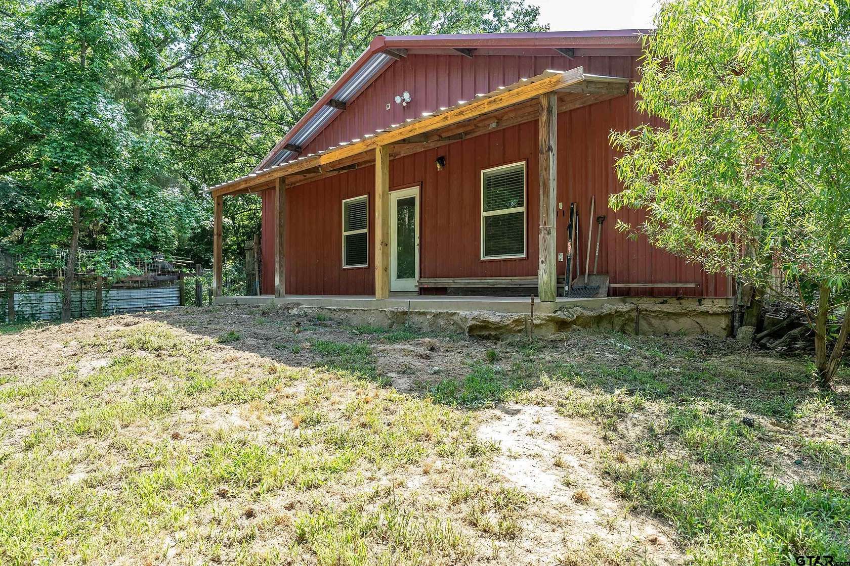 12 Acres of Recreational Land with Home for Sale in Lindale, Texas
