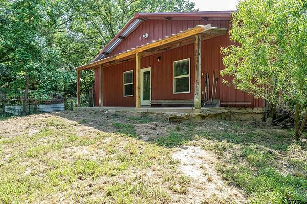 12 Acres of Recreational Land with Home for Sale in Lindale, Texas