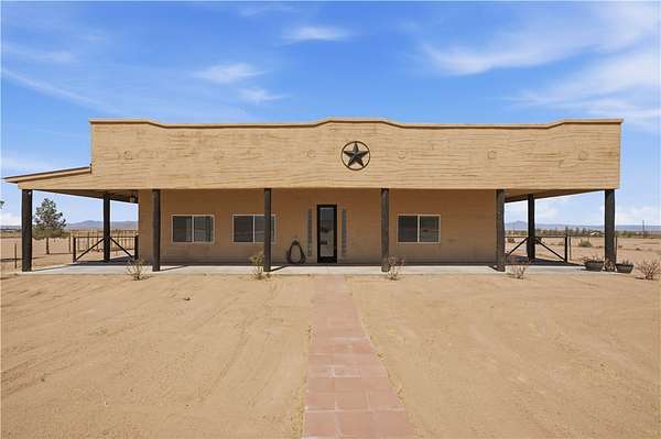 5.14 Acres of Land with Home for Sale in Kingman, Arizona